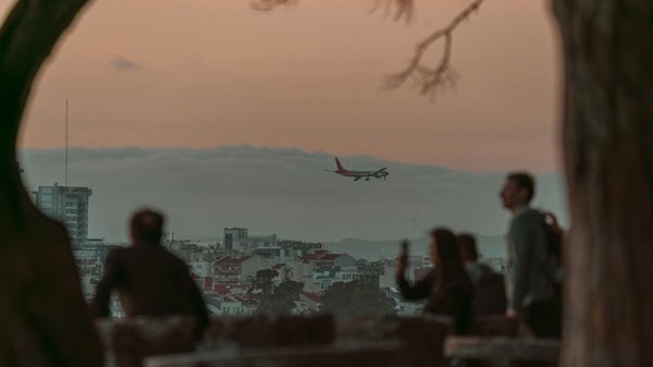 How Can UK Tourism Evolve to Appeal to Future Travelers?